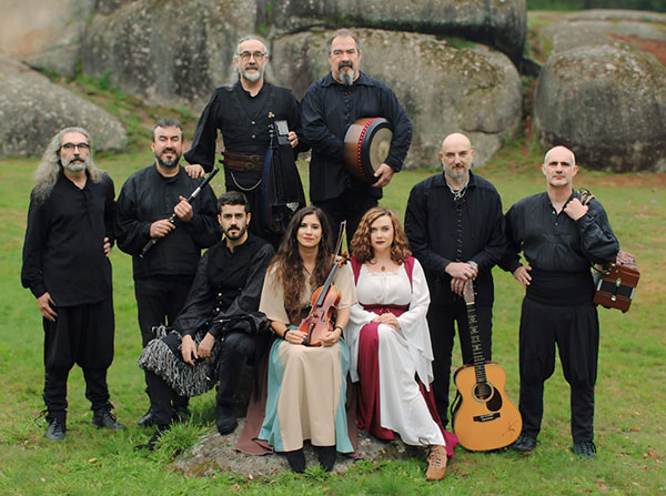 LUAR NA LUBRE. Música al Castell. Dénia LUAR NA LUBRE. Música al Castell. Dénia